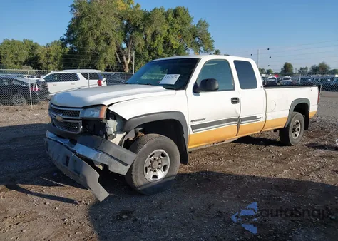 2005 Chevrolet Silverado 2500Hd from USA, damaged, VIN 1GCHK29U75E231468
